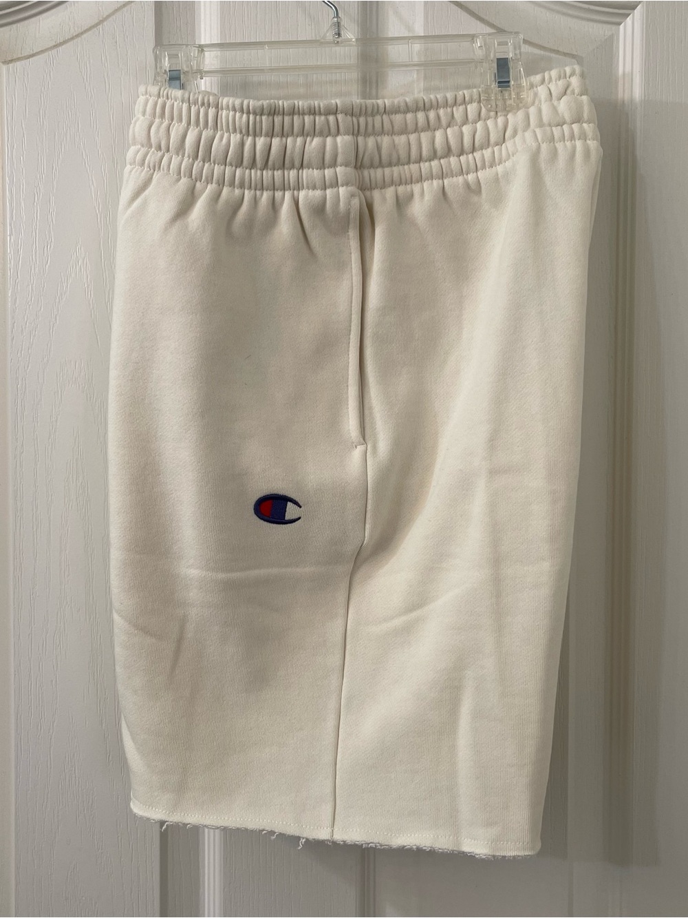 Champion Everyday Standard Shorts - Cream.  Mens:  Small.